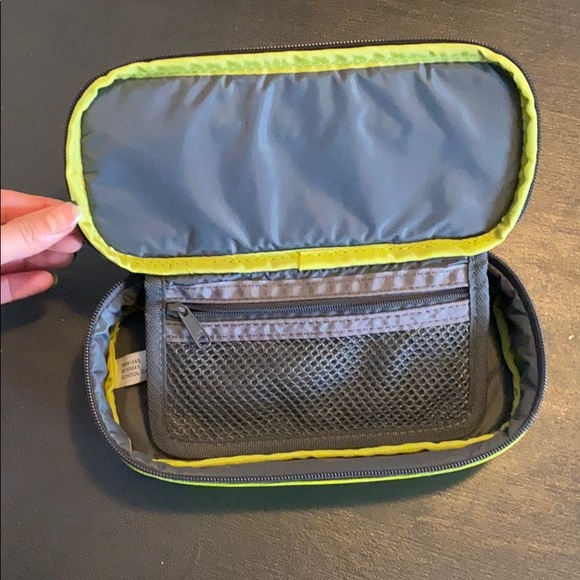 Dakine pencil case - Picture 4 of 6